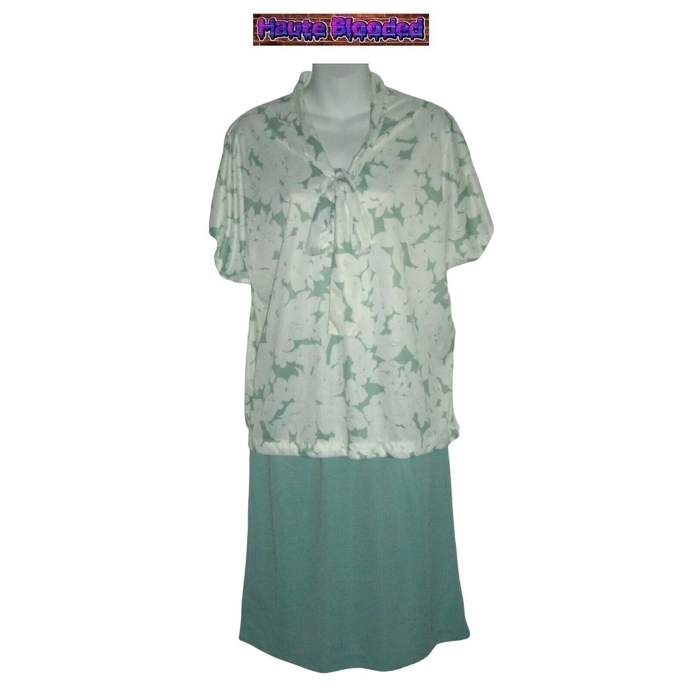 Vintage 70s Blair Outfit Floral Tie Blouse Skirt Set Green Cottagecore Cottage